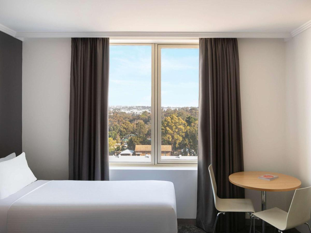 Mercure Sydney Bankstown Exteriér fotografie